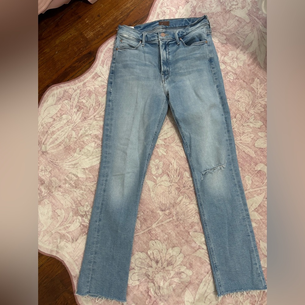 NWOT Mother Jeans- the mid rise dazzler ankle fray